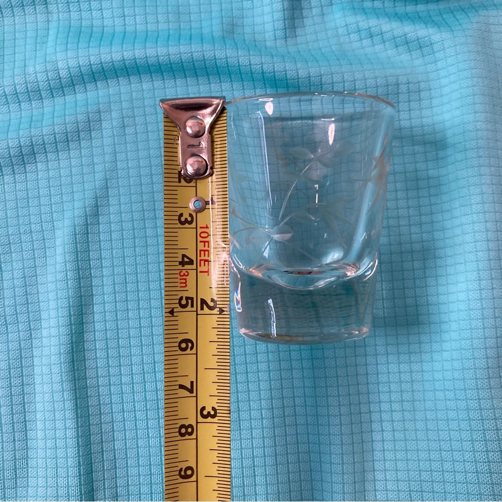 Set of 6 Etched Shot Glasses, Vintage Barware - Picture 6 of 6
